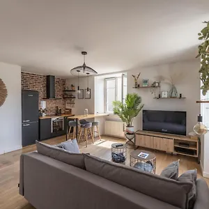 Apartment T2 - Vue Imprenable Sur La Cathedrale